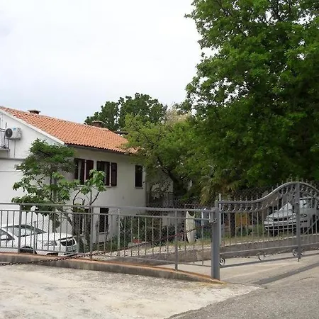 4693-1 For Max. 6 Pers. In 公寓 马林斯卡